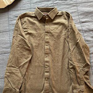 Untuckit men's brown flannel